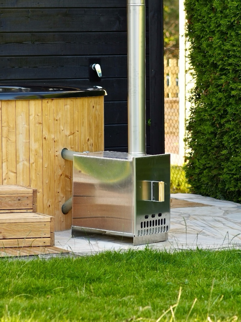 Wood-fired external stove